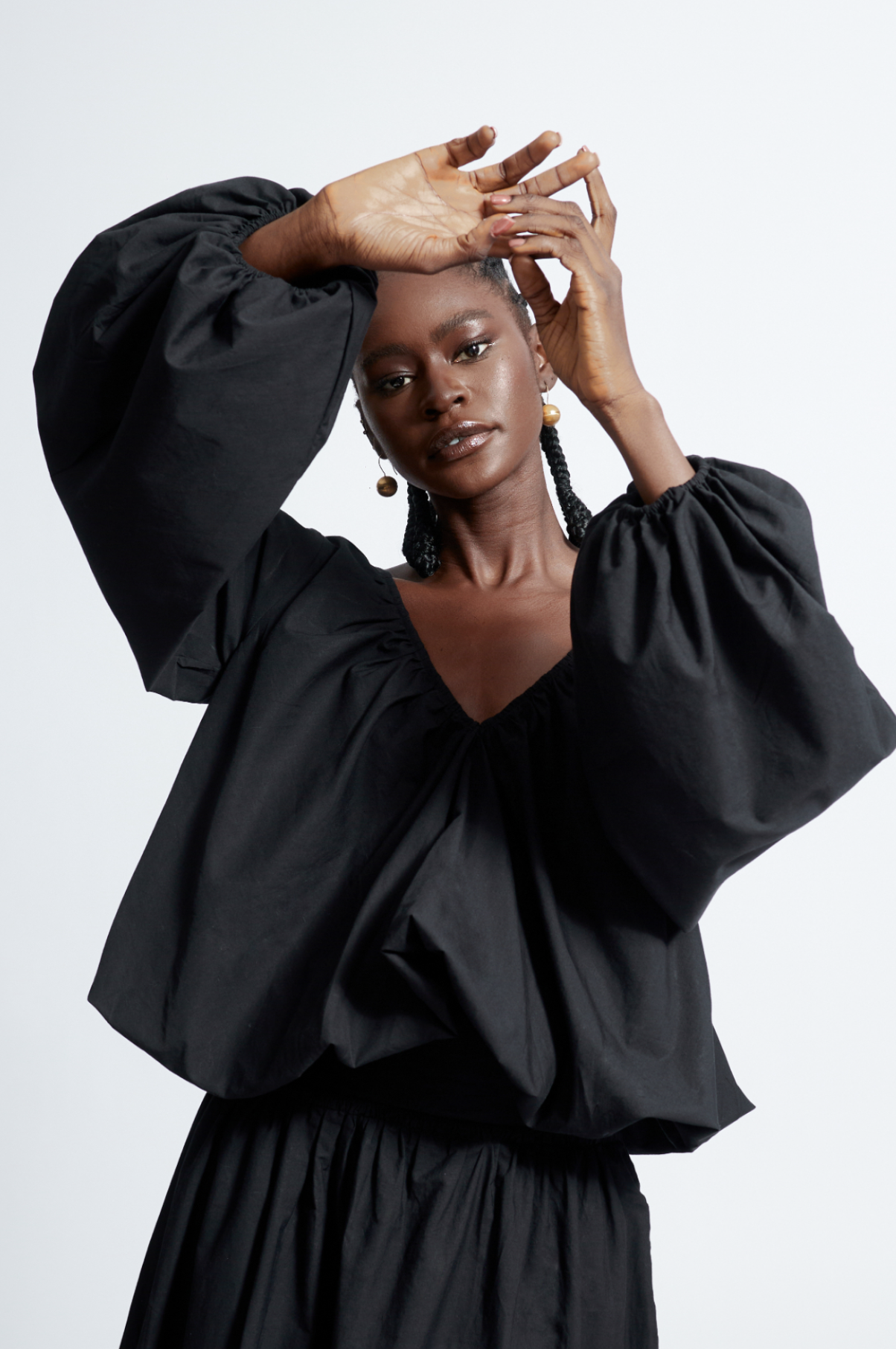 M&amp;iacute;e, Yubu Top