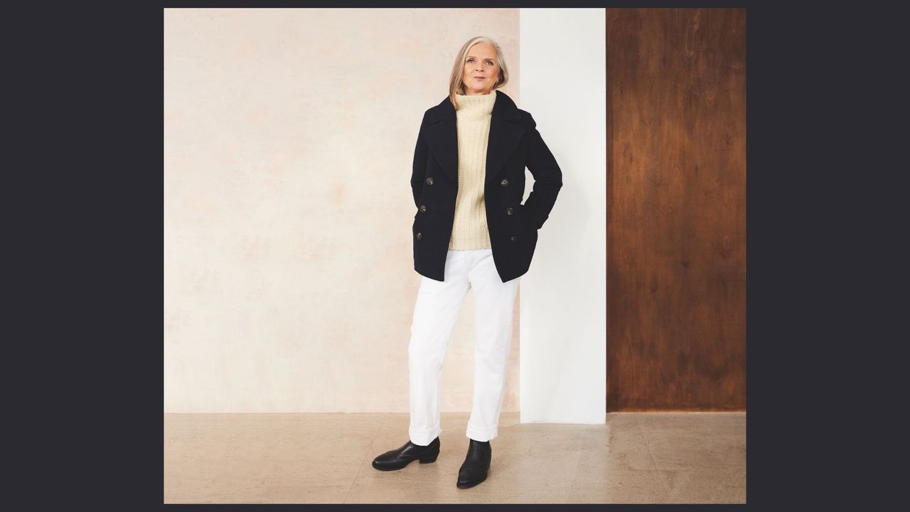 Fashion columnist Alyson Walsh wearing a white jeans outfit