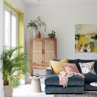 Property expert reveals the lighting tips that could add value to your ...