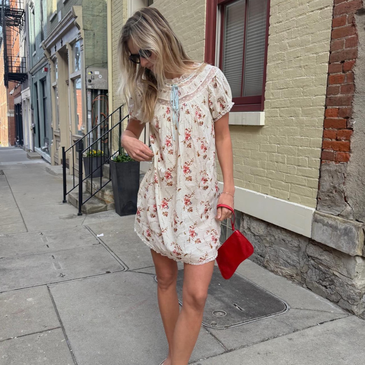An image of @hannahallen00 wearing one of the best sustainable fashion brands.