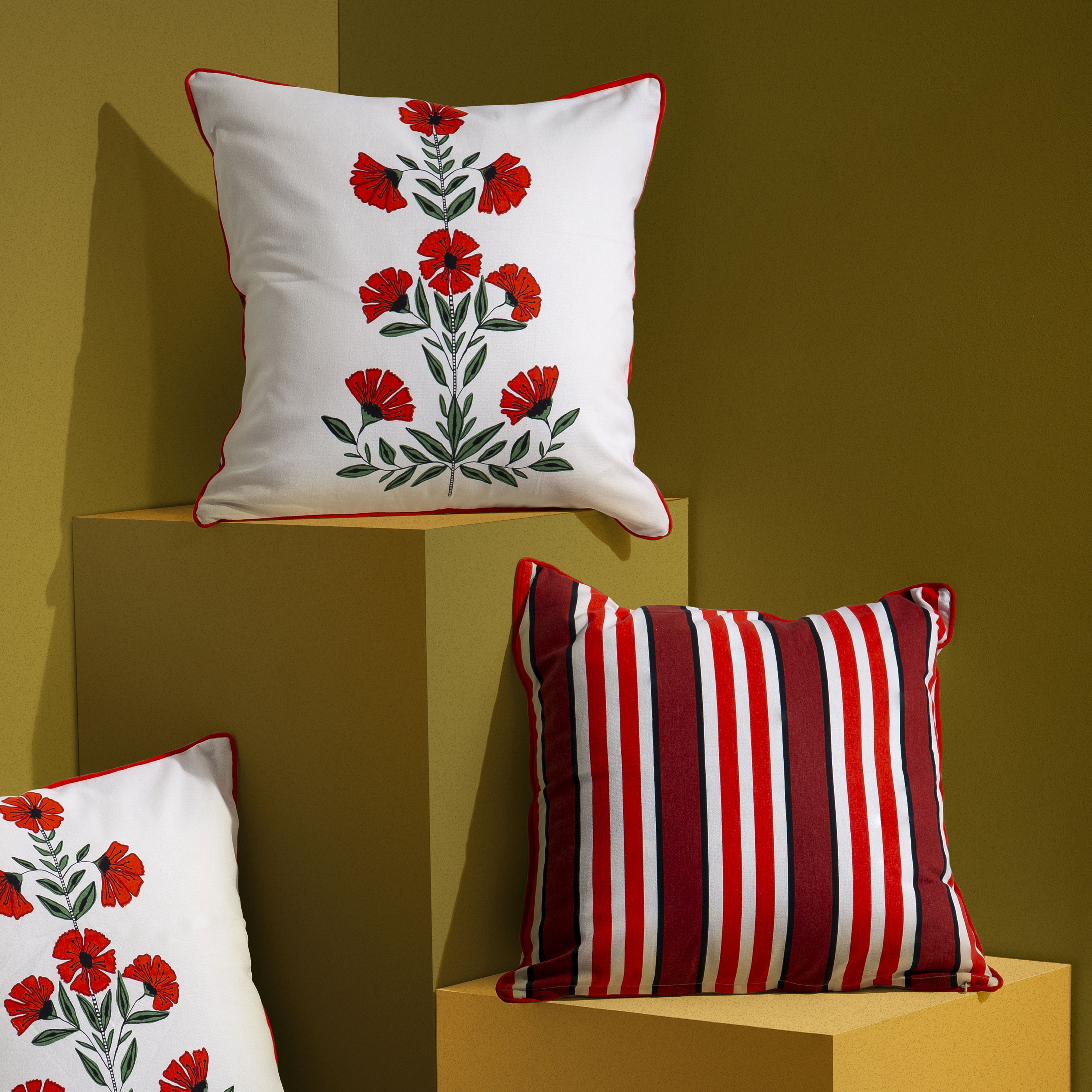 AROMATISK collection of candle holders, tea light holders, table runners and pillows