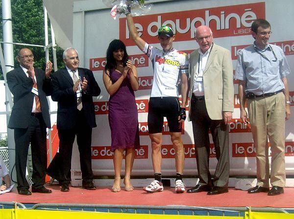 George Hincapie on the podium after winning stage 2.