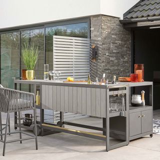 outdoor kitchen bar and grey counter