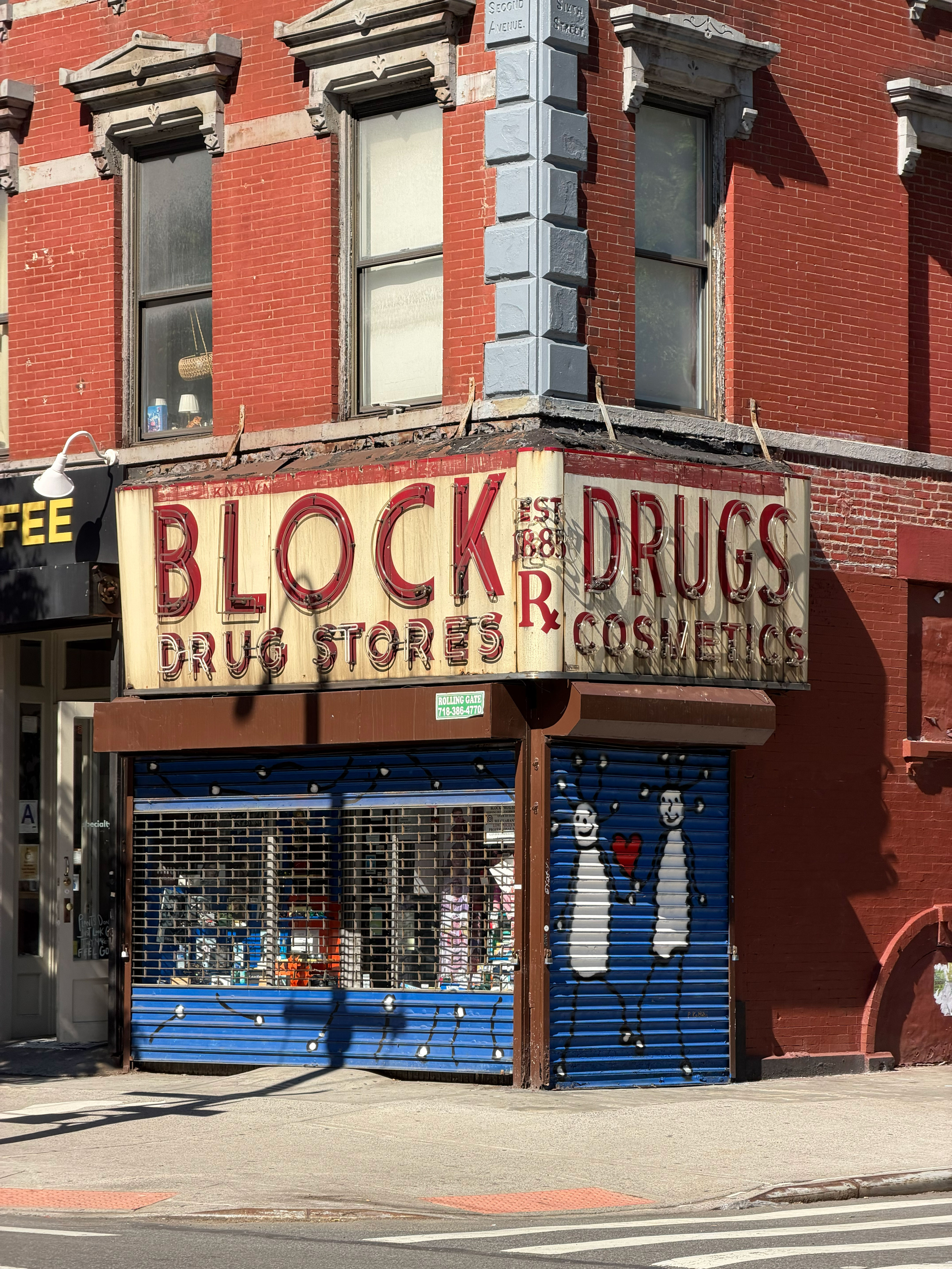 Typographic tourism pictures by Yorgo Tloupas