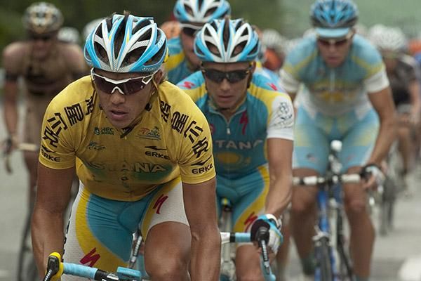 Tour leader Valentin Iglinskiy (Astana) has had some quality helpers during the tour and would have to fall in a hole to lose from here.