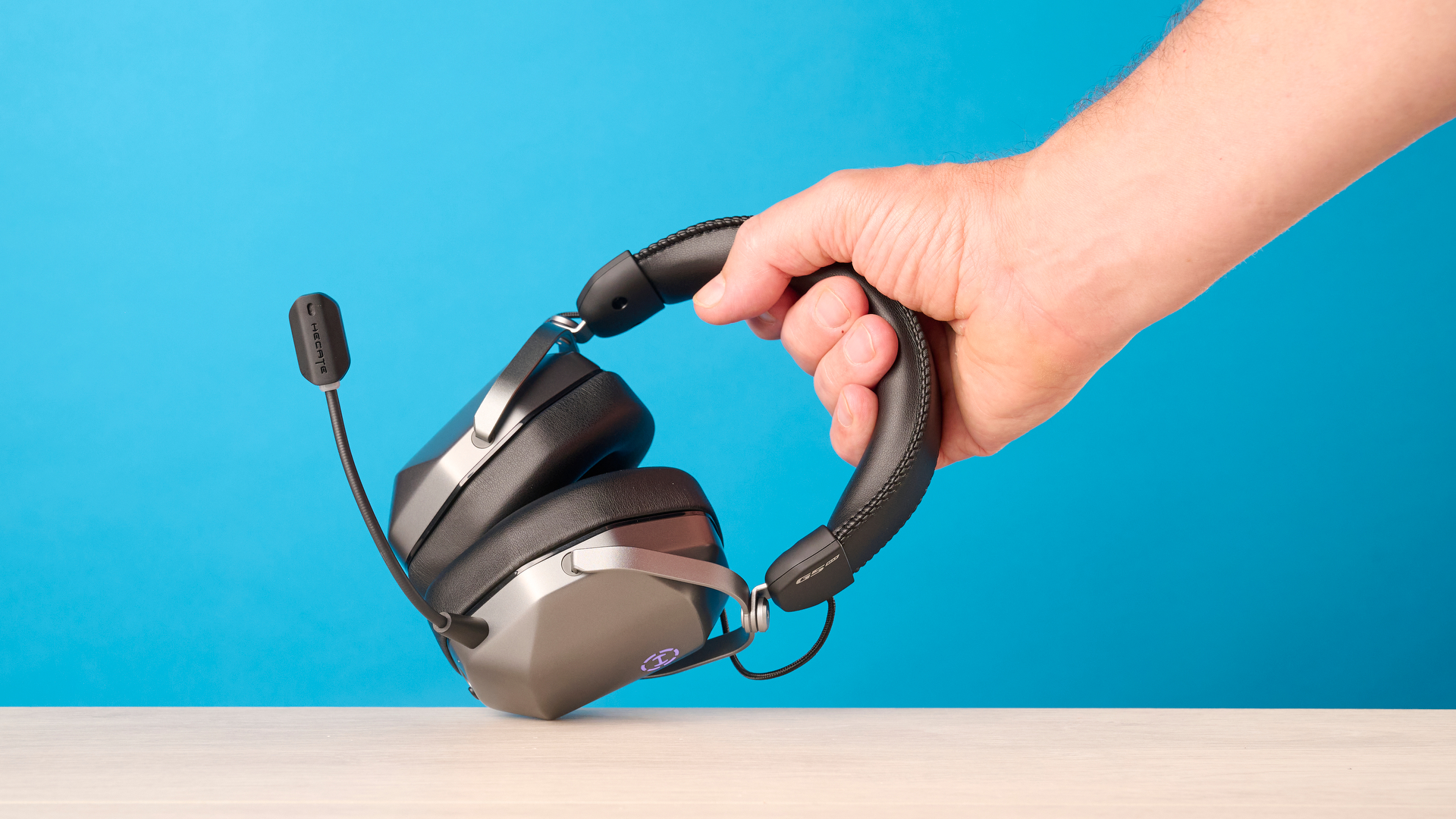 Edifier G5 Max wireless gaming headset