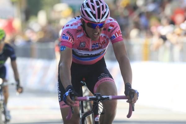 Ramunas Navardauskas in his pink leader's jersey