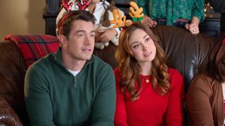 Robert Buckley, Amy Groening in 'Twas the Date Before Christmas