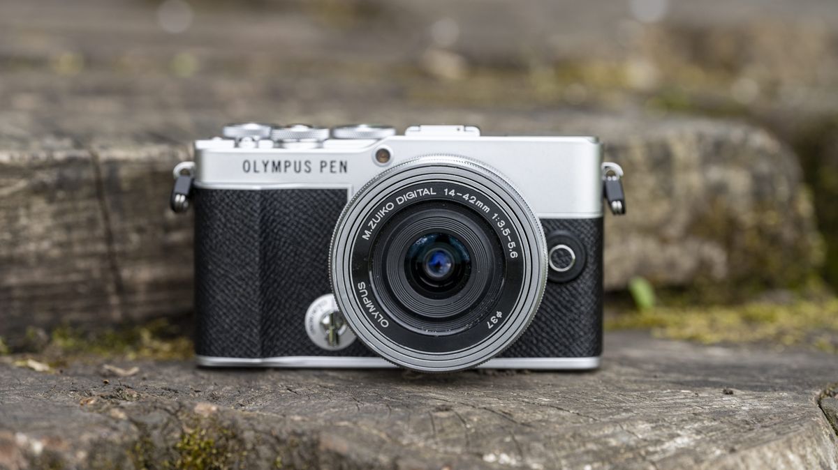 Olympus PEN E-P7 is a comeback travel camera with a very familiar face