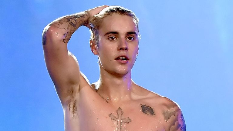 Justin Bieber mystery brunette Selena Gomez