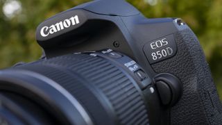 Canon EOS 850D