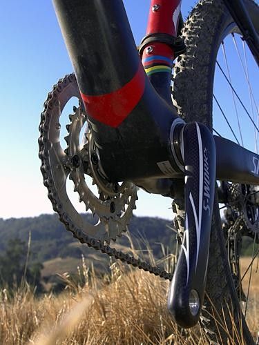 The integrated cranks find their way here, too, and as on the Epic, the down tube is now over 80mm-wide to make maximum use of the extra real estate.