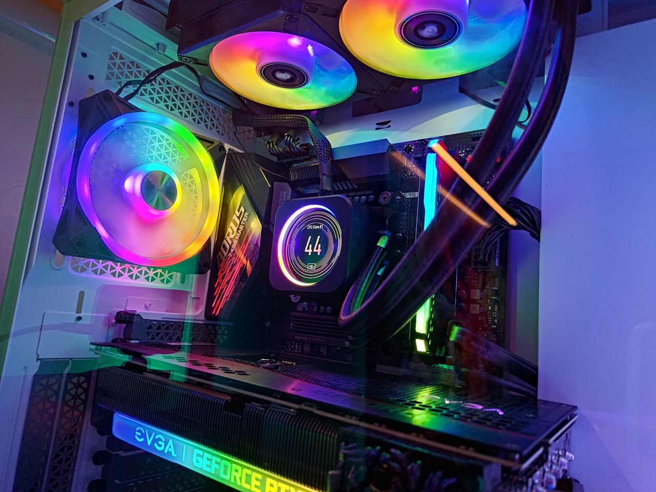 ASUS ROG Phone 6 Pro photos