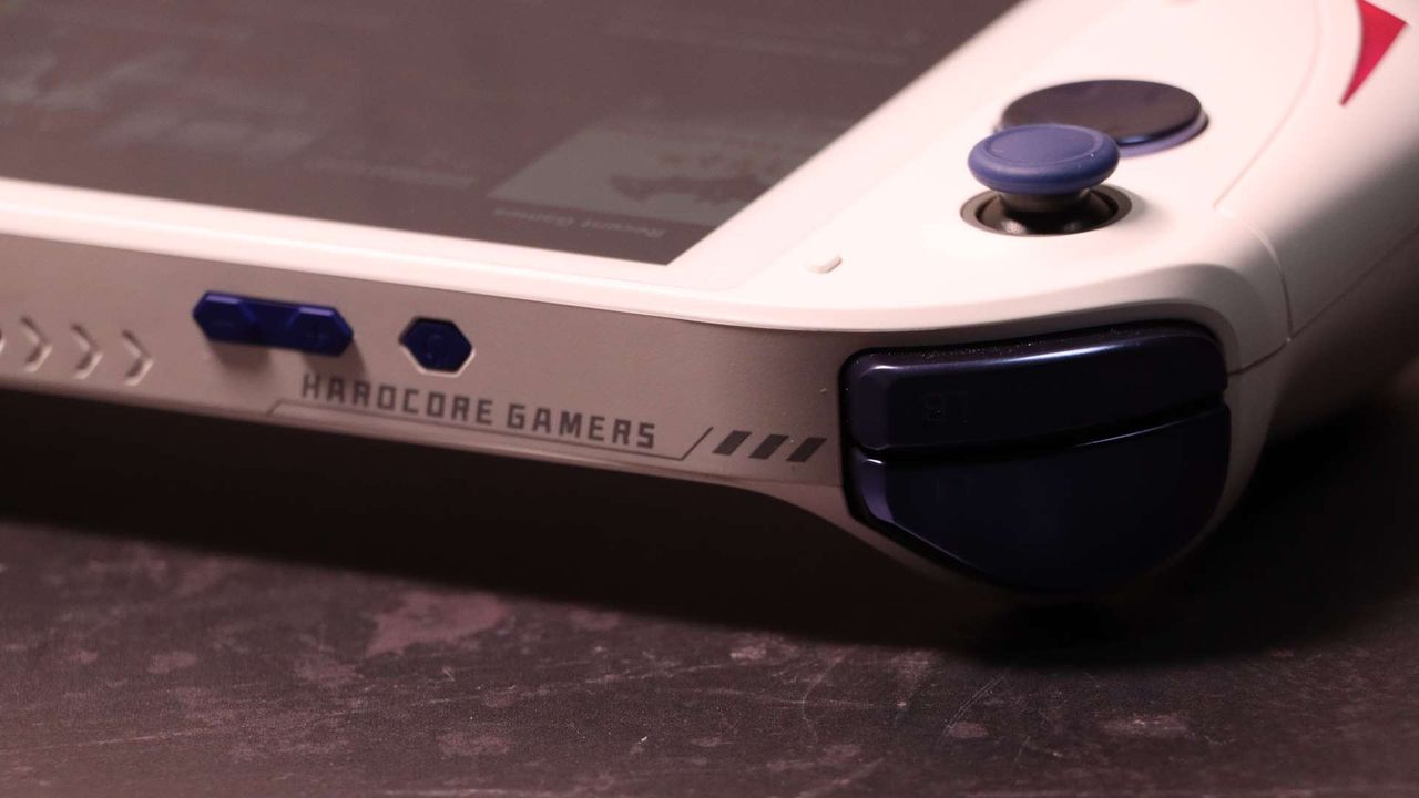 AOKZOE A1 Pro handheld gaming PC