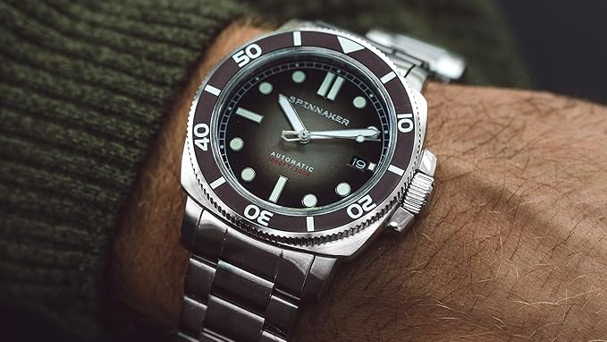 Spinnaker Hull Diver