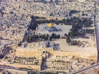 An aerial view of the Temple Mount from the south, including the Dome of the Rock and Al-Aqsa Mosque