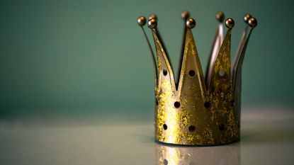 gold crown