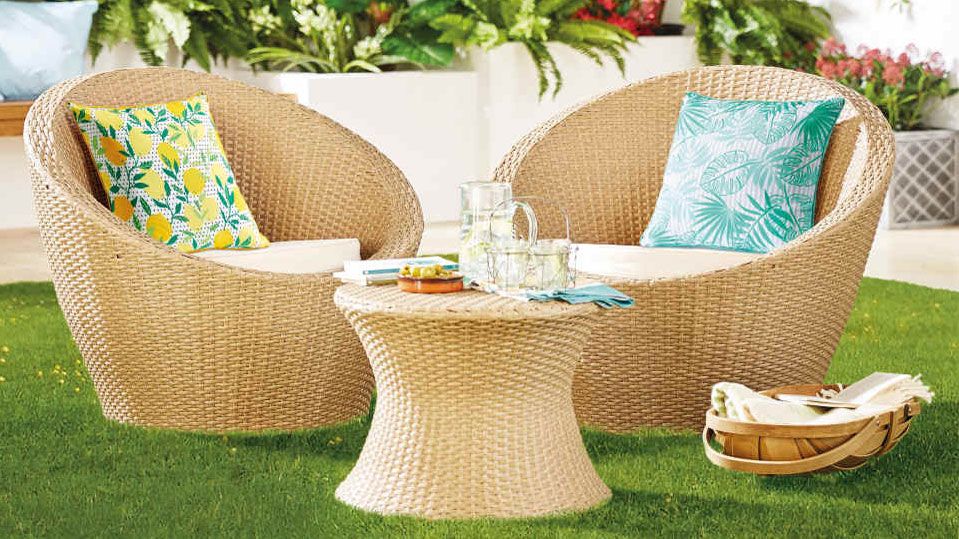 This Aldi garden furniture is having a 'designer look, bargain basement