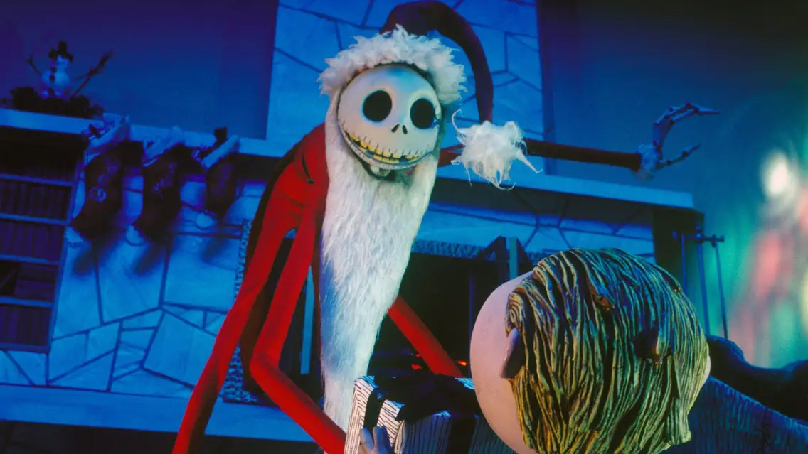 Asa Butterfield & Cora Kirk’s 5 favourite Christmas movies