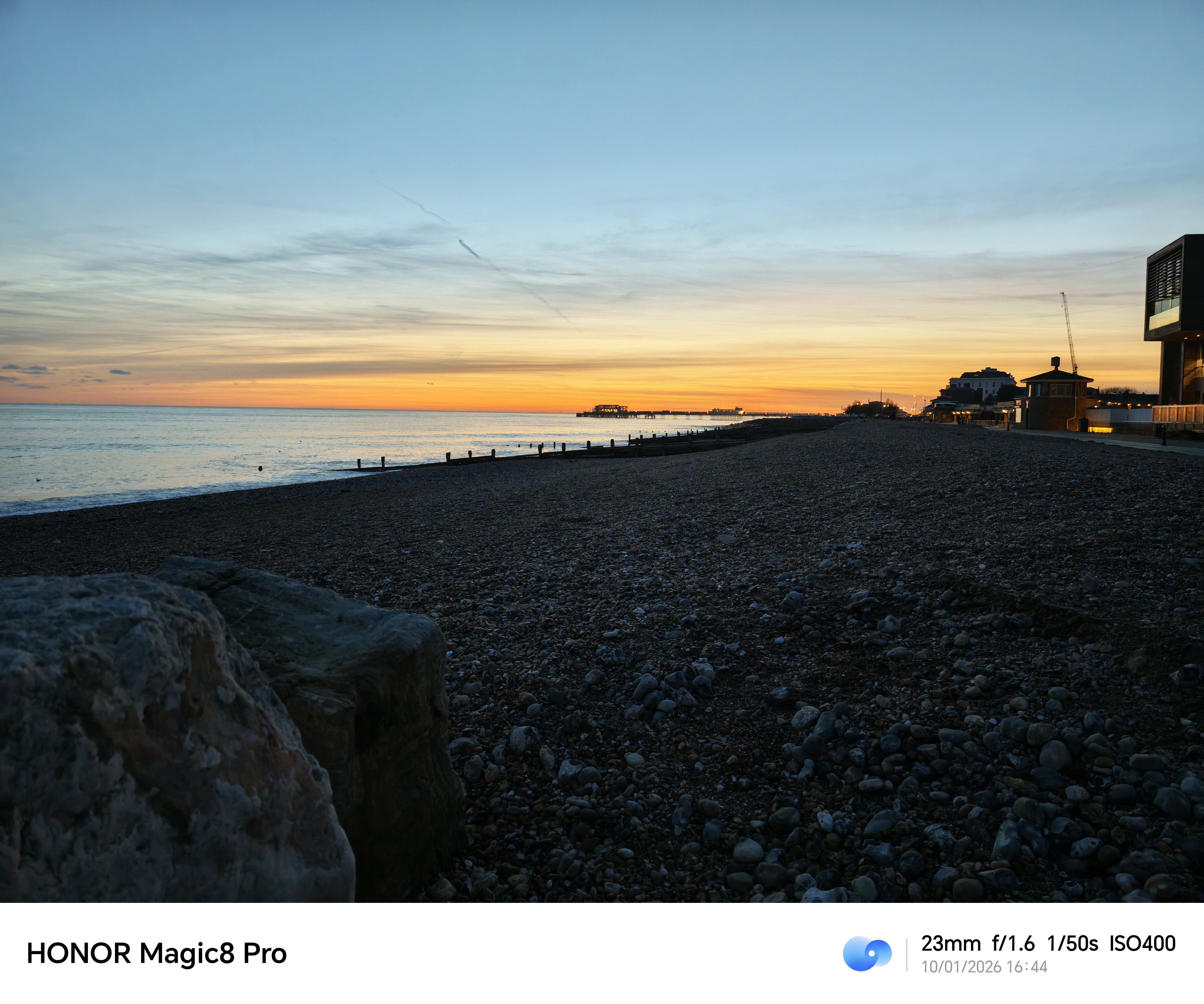 Honor Magic 8 Pro camera sample beach sunset 1x zoom