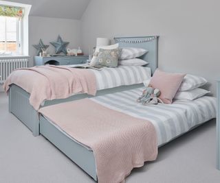 teenage bedroom with truckle bed