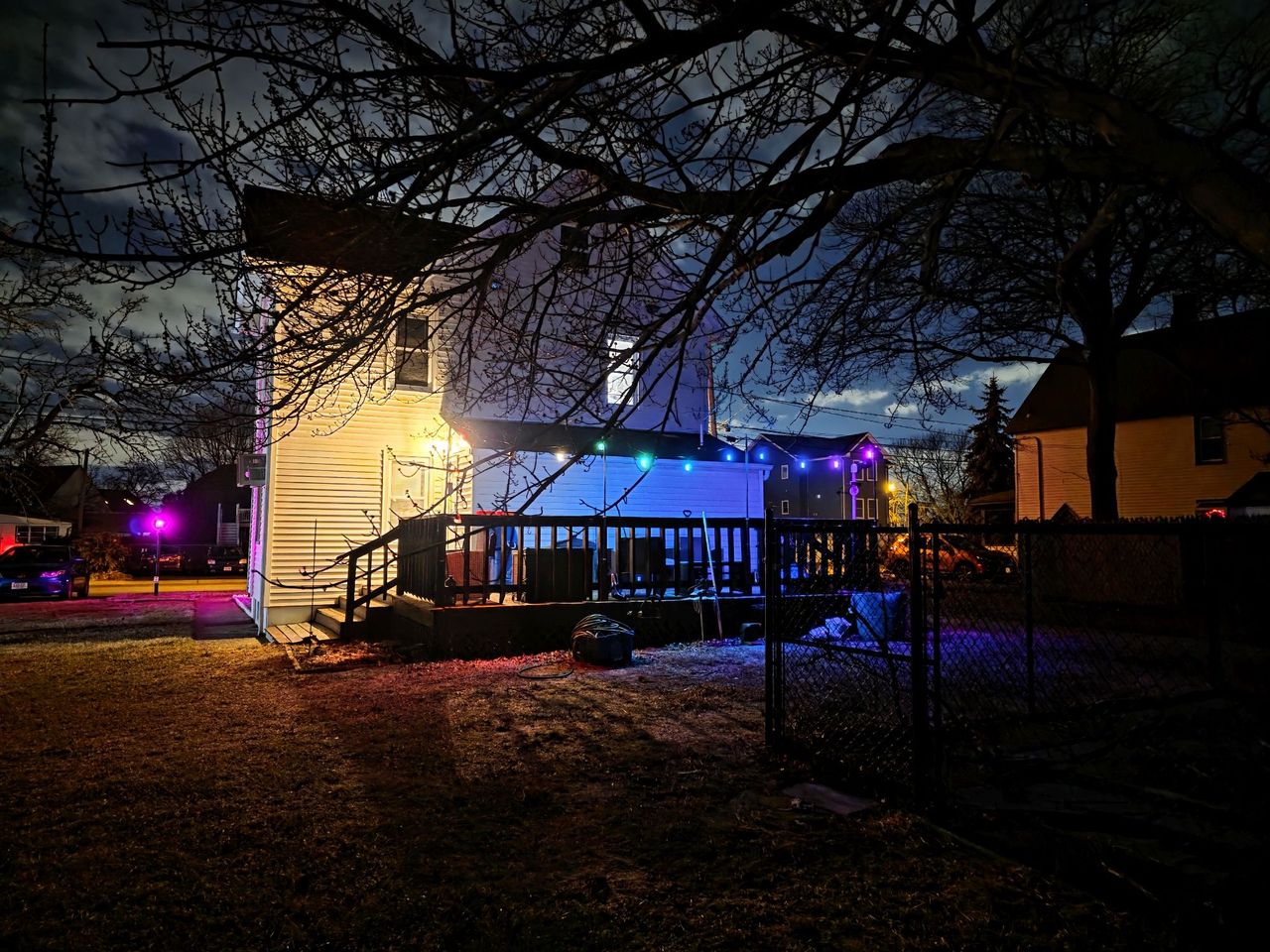 Samsung Galaxy S25 Ultra low light sample.