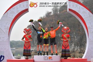 Hosking mixes business with backpacking holiday at Tour of Guangxi