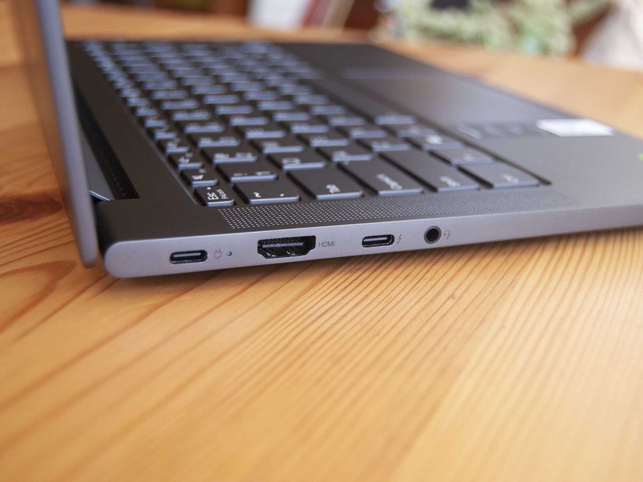 Lenovo Ideapad Slim 7 14 Review