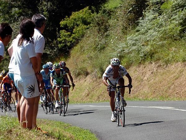 Paolo Bettini (Quick Step) on his own.