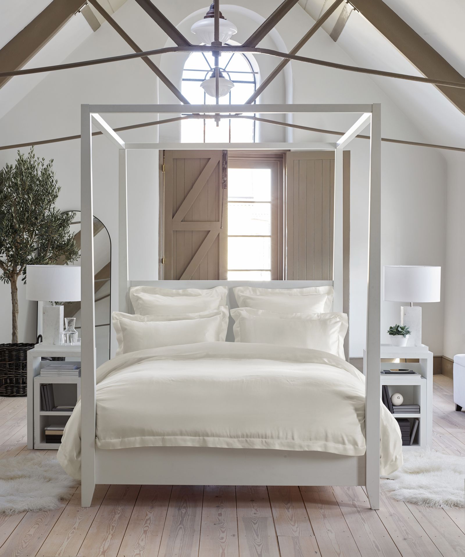 Dermatologist reveals the best bedding fabric for skin Livingetc