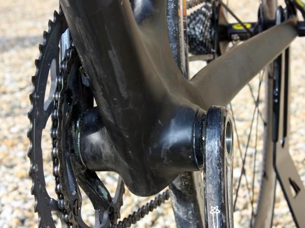 The bottom bracket shell is extra-wide with press-fit bearing cups - and new fitment options apparently include Campagnolo Ultra-Torque as seen here.