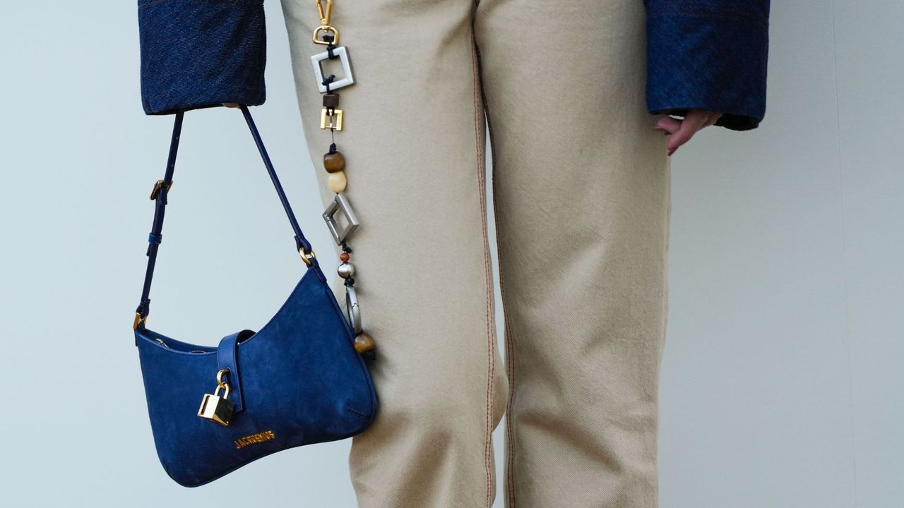 Jacquemus Le Bisou bag