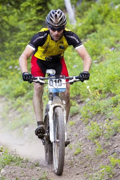 A team Fernie rider Carter Hovey