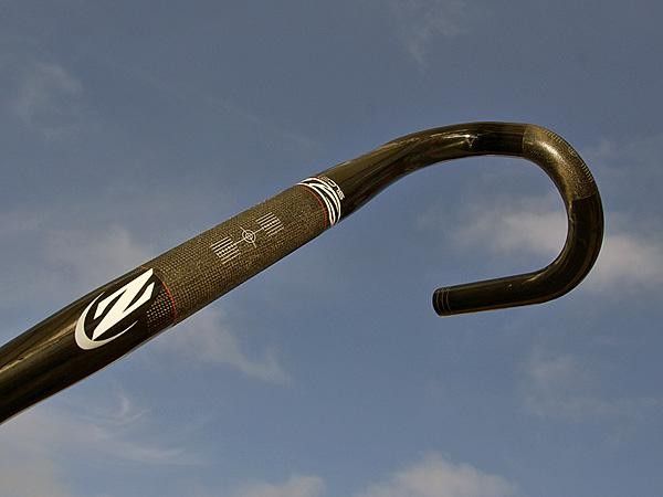 The Zipp SLC2 bar adds just 20g but is compatible with clip-on aero bars.