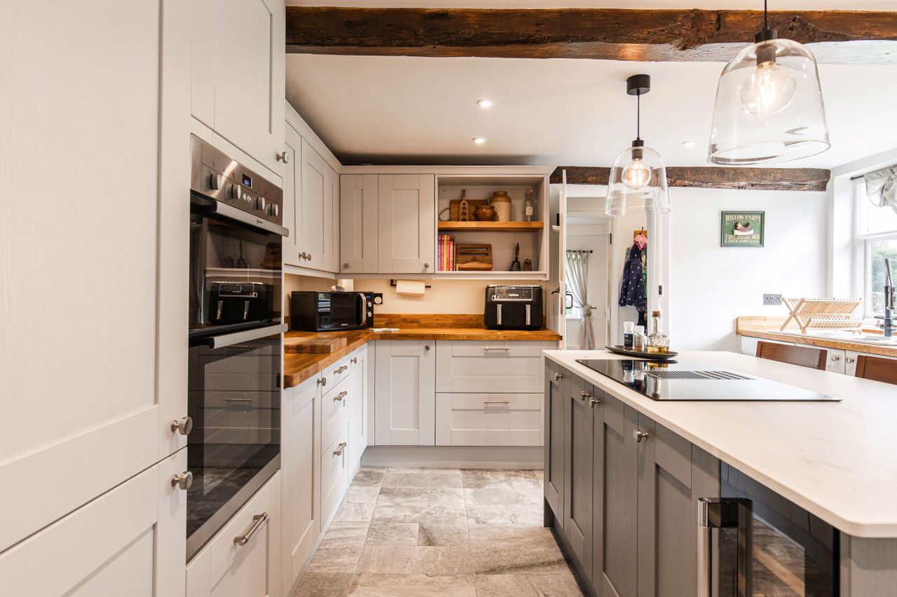 Images of the interiors of Willow Farm
