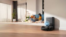 eufy E20 vacuum lifestyle shot