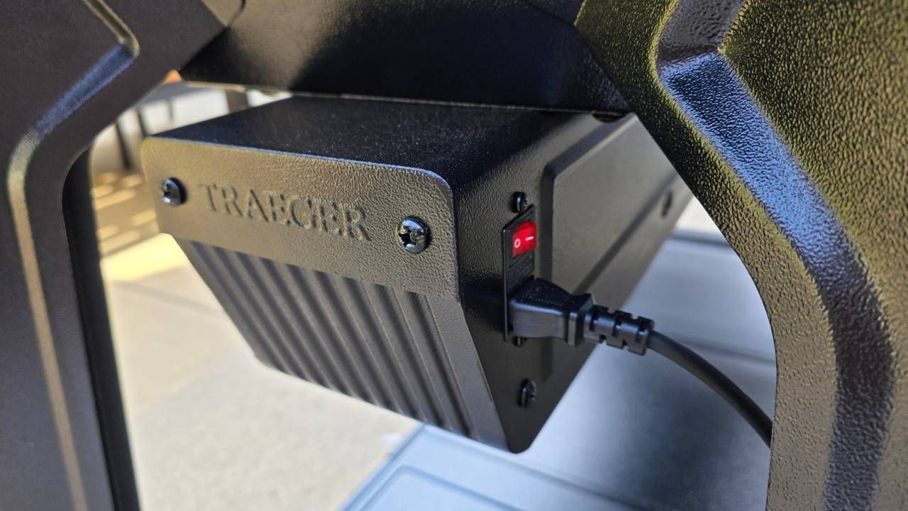Traeger Woodridge Pro