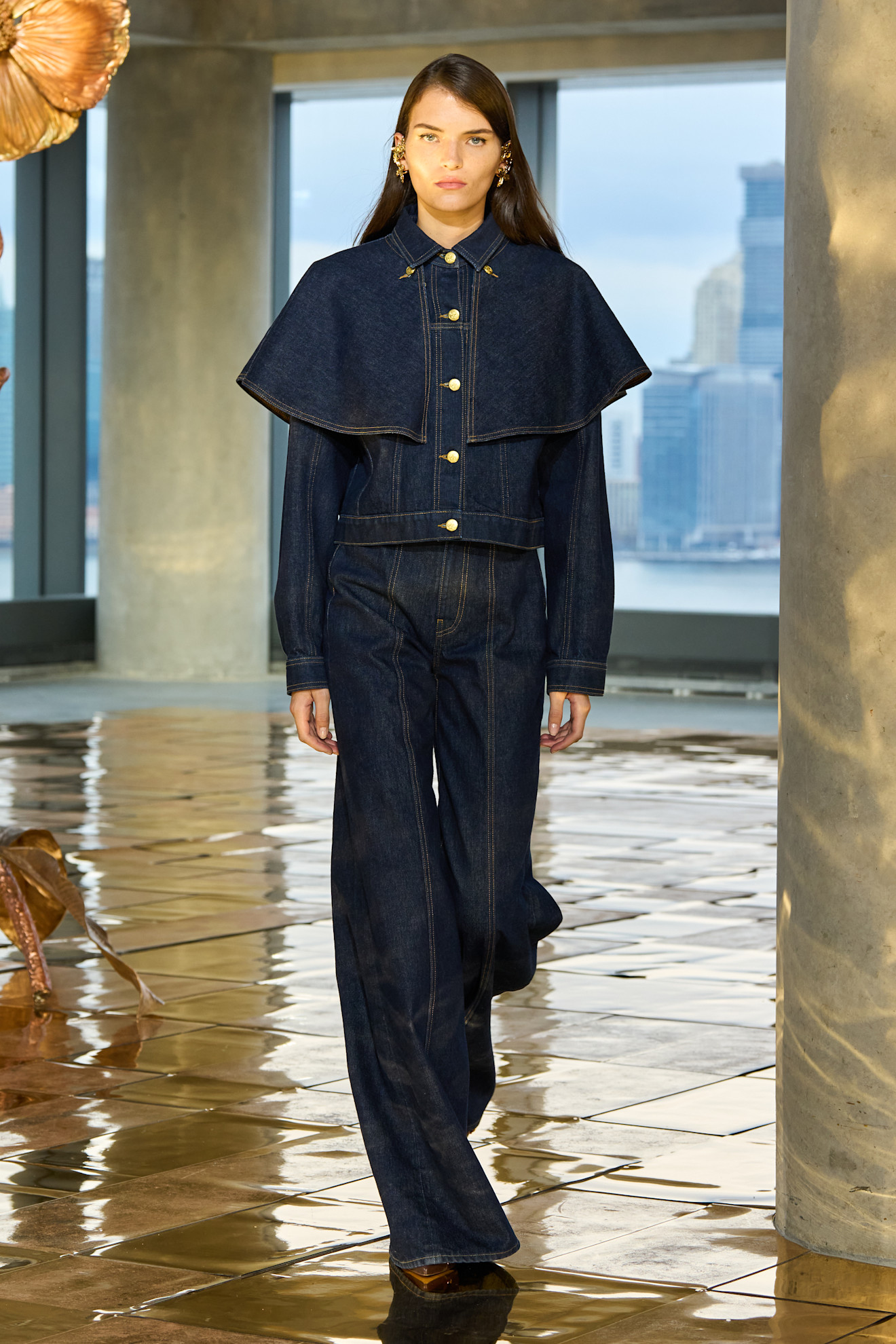 Ulla Johnson fall winter 2025 runway bootcut jeans outfit
