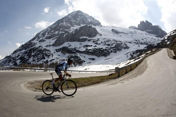 Contador climbs the Fedaia, also known as the Marmolada