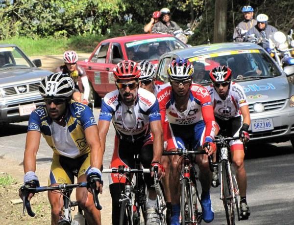 These four tried to chase the race leader, but were only able to limit the damage done.