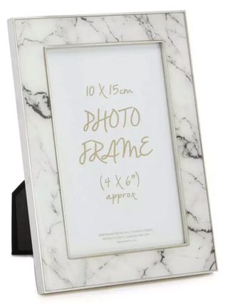 White marble effect photo frame