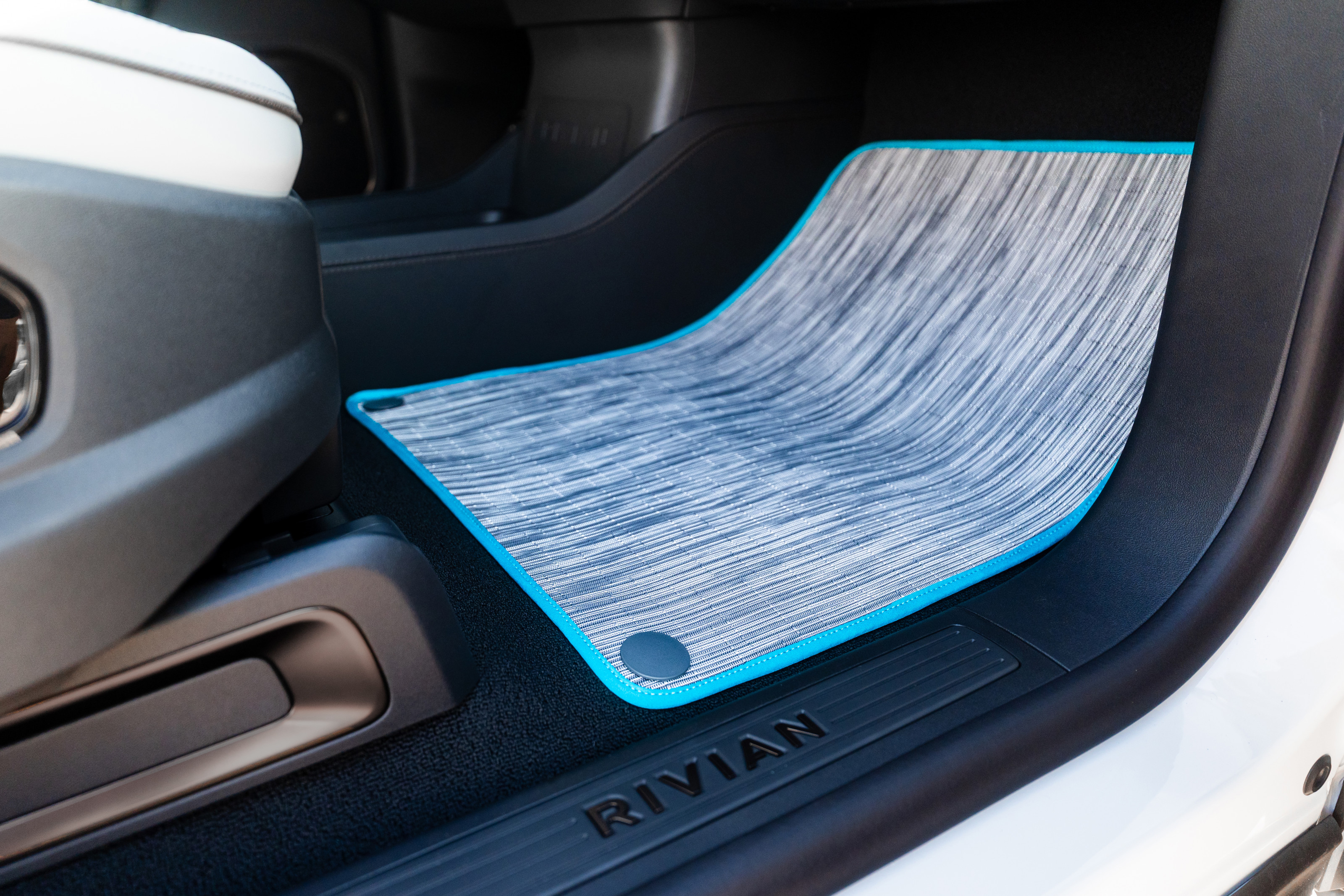 Design details of the Rivian R1S Quad Miami Edition