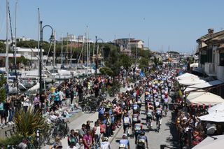 Giro d'Italia stage 9 LIVE: Big summit finish on the menu at Corno alle Scale, with GC action almost certain