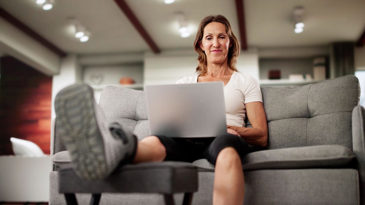MoneyWireDaily — These 7 Investment Behaviors Hurt Retirees the Most, But It's Not Too Late to Change Your Ways