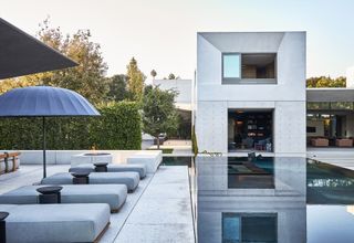 Brentwood house by Kelly Wearstler and Masastudio
