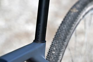 Detail of the d-shaped seatpost on the Canyon Grail CF SL AXS gravel bike