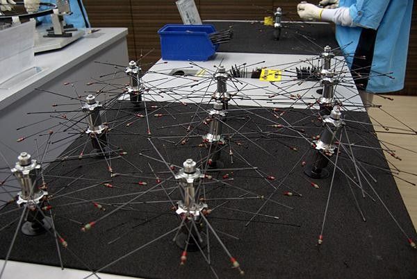 It looks confusing, but rest assured this builder has things under control.