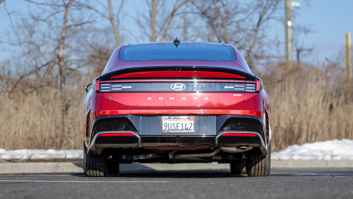 2026 Hyundai Sonata Hybrid review.