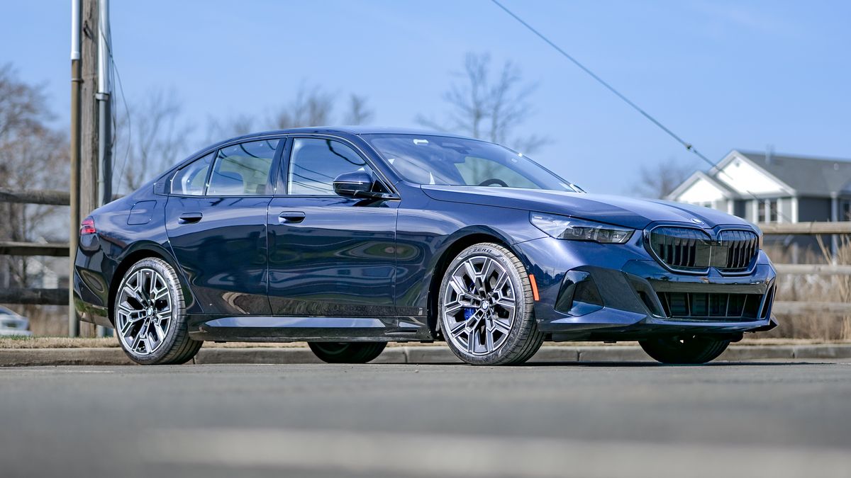 2026 BMW 550e review.