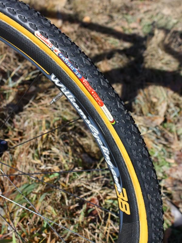 Challenge Fango tubulars are stretched around the Williams Cycling Wheelsystem 38 carbon wheels though Jones also uses tires from Dugast, too.